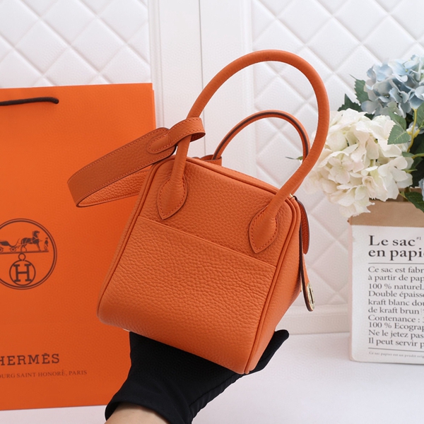 エルメスバッグ背面デザイン